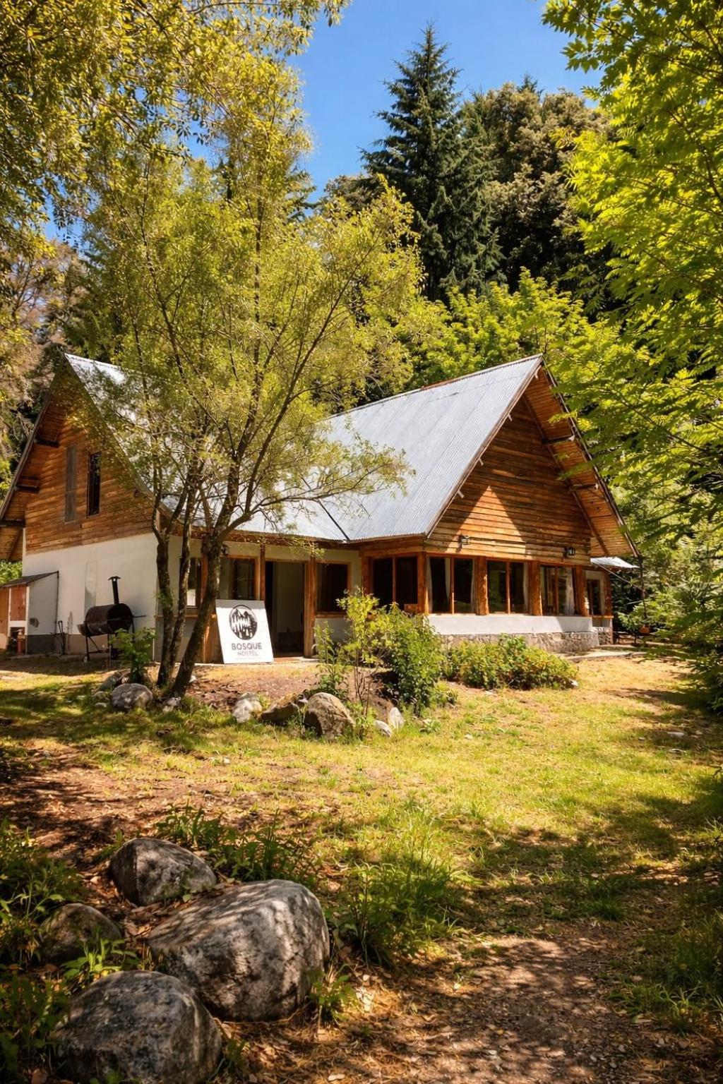 La casa entre los árboles